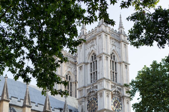 Westminster Abbey Guided Private Tour - Tudor Feuds, Poets, Scientists: The Abbey as a Who’s-Who Wall