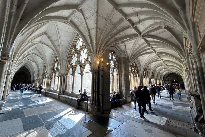 Westminster Abbey Private Tour Oxford PhD Historian Skip the Line - Private tour benefits: the part that makes Westminster feel calmer