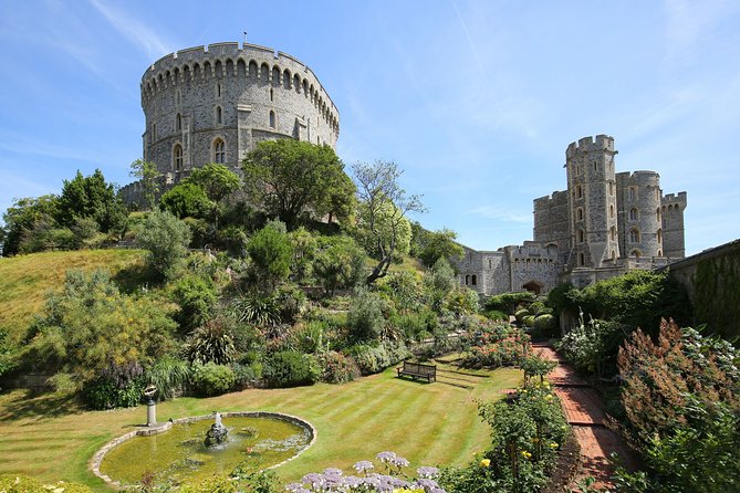 Windsor, Bath, Stonehenge and Salisbury Guided Tour on Boxing Day - Stonehenge 1 Hour 30 Minutes: Included Entry and Theories You Can Actually Judge