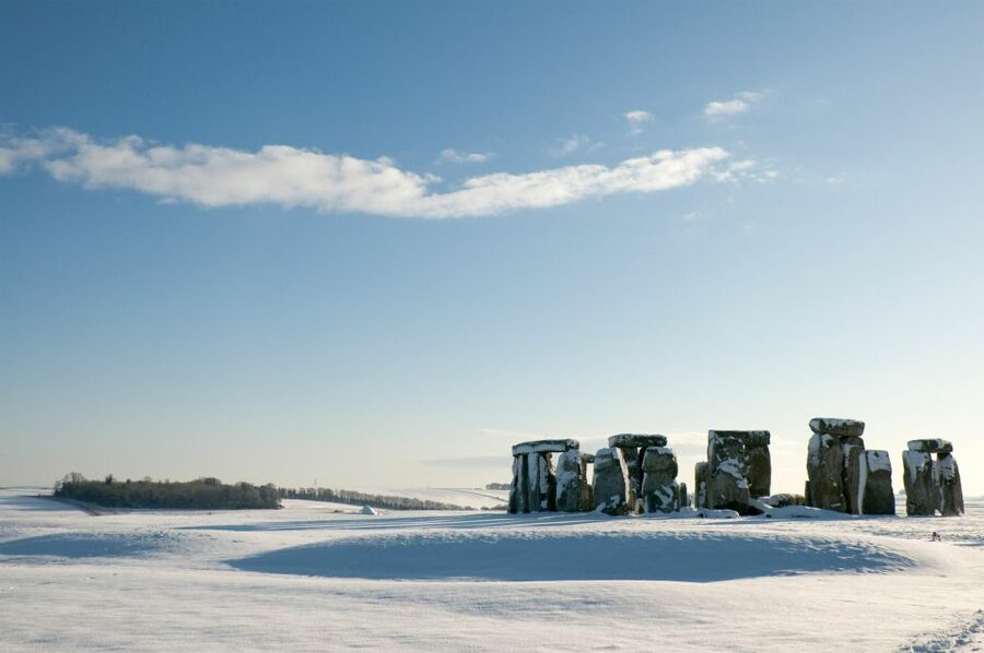 Windsor, Bath, Stonehenge & Salisbury with Christmas Lunch - A fast-four stop Christmas route from London