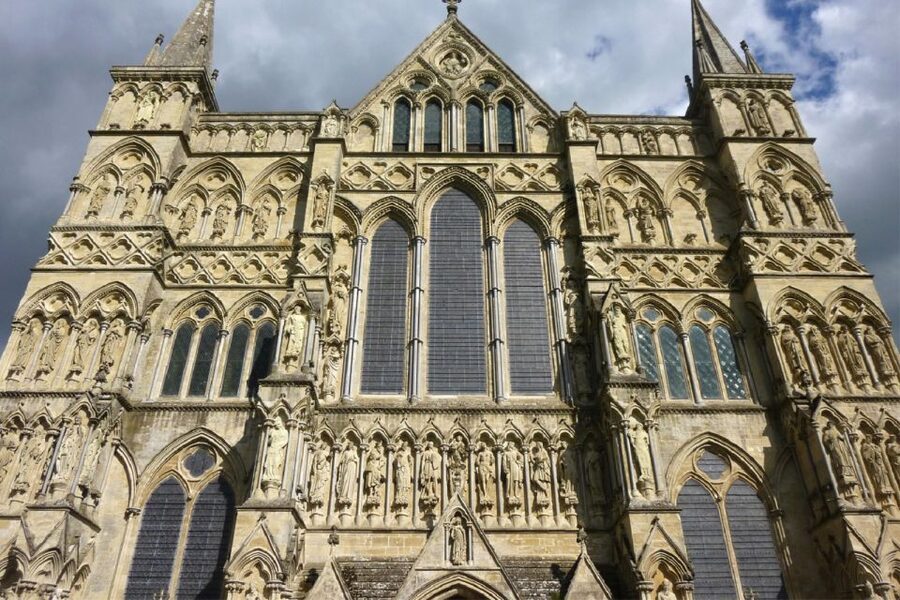 Windsor, Bath, Stonehenge & Salisbury with Christmas Lunch - Who should book this Windsor, Bath, Stonehenge & Salisbury tour