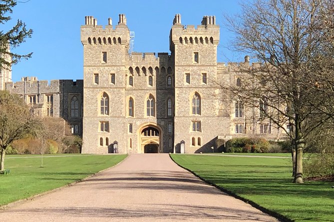 Windsor Castle and Eton College Private Car with Driver Guide - Your private driver-guide: why the stories matter