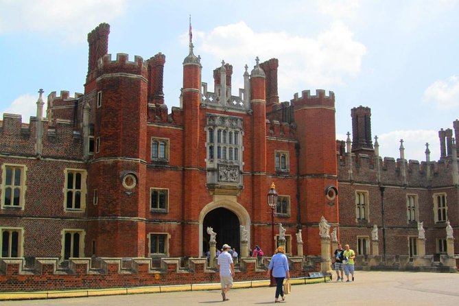 Windsor Castle and Hampton Court Private Car with Driver Guide - Price and Value: What $2,344.86 Per Group Really Covers