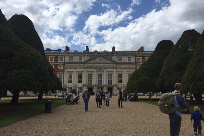 Windsor Castle and Hampton Court Private Car with Driver Guide - Should You Book This Windsor and Hampton Court Private Car Day?