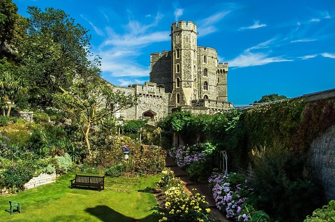 Windsor Castle and Stonehenge PRIVATE TOUR Luxury Sedan - Tickets, Timing, and the Real Meaning of the Price