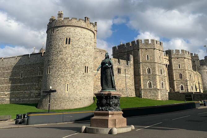 Windsor Castle Half Day Trip from London by Luxury Coach - Luxury Coach to Windsor: Why This Beats the DIY Grind