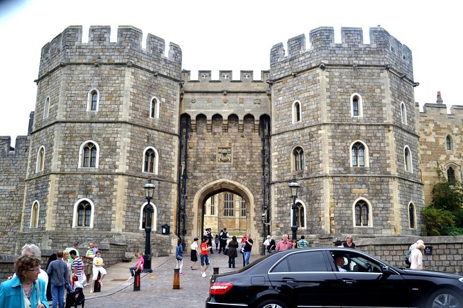 Windsor Castle & Hampton Court Palace, Private Tour Including entry pass - Price and value: $612.44 per person with two admissions included