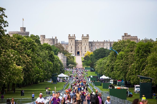 Windsor Castle Private Tour in Executive Vehicle With Admission - Eton College: a school town with a lot of personality