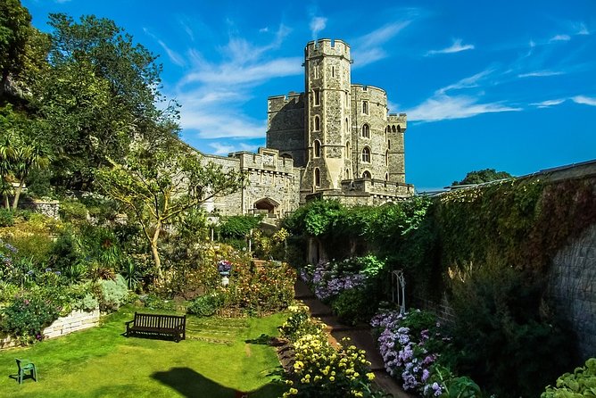 Windsor Castle Private Tour in Executive Vehicle With Admission - Price check: when $444.83 per person is a smart use of money