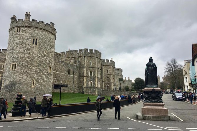 Windsor Castle private vehicle service from London with Admission tickets - The return ride matters more than you think