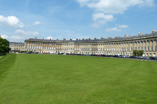 Windsor Castle, Stonehenge & Roman Baths Private Tour - Roman Baths and Bath’s Georgian Charm: How to Use Your 2 Hours
