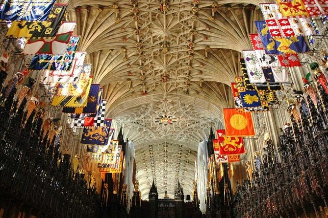 Windsor Castle, Stonehenge & Salisbury Cathedral Guided Tour - Salisbury Cathedral and Magna Carta: spire views plus the Chapter House story
