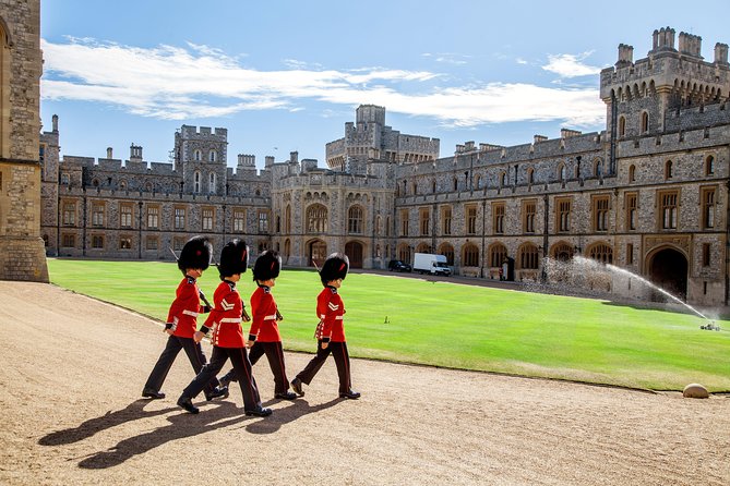 Windsor Castle Tour from London with Optional Lunch or London Eye - Inside Windsor Castle: State Apartments, Rembrandts, and St. George’s Chapel