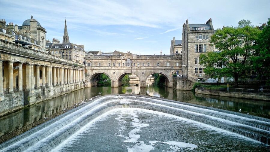 Windsor Stonehenge Bath Private Tour from London with Passes - Bath’s Roman Baths: the Pump Room and the big idea of Sulis Minerva