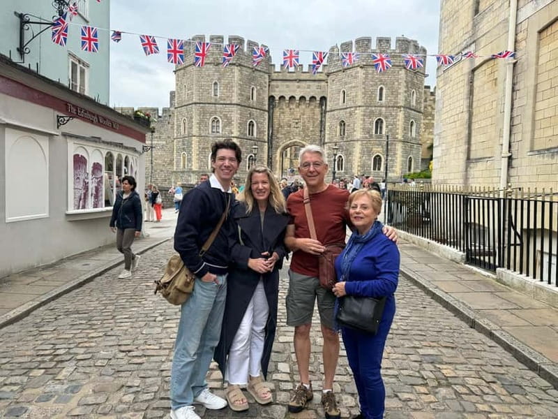 Windsor Town Daily Walking Tour (11am & 2pm) - River Thames and Thames Street: where Windsor’s geography becomes real