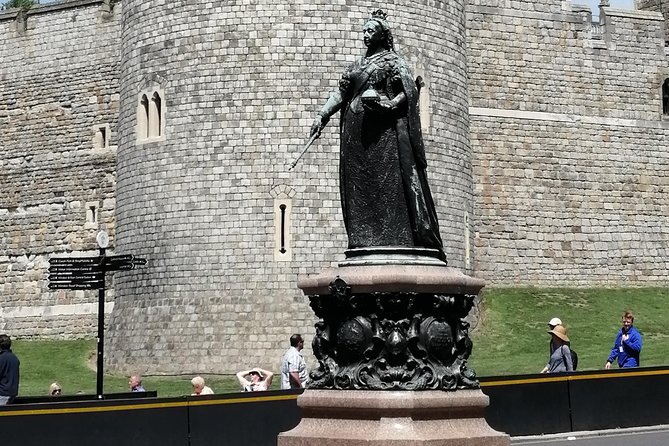 Wonderful Windsor Black Taxi Tour London - Stop 1: Windsor Castle (Plan Around the Extra Admission)